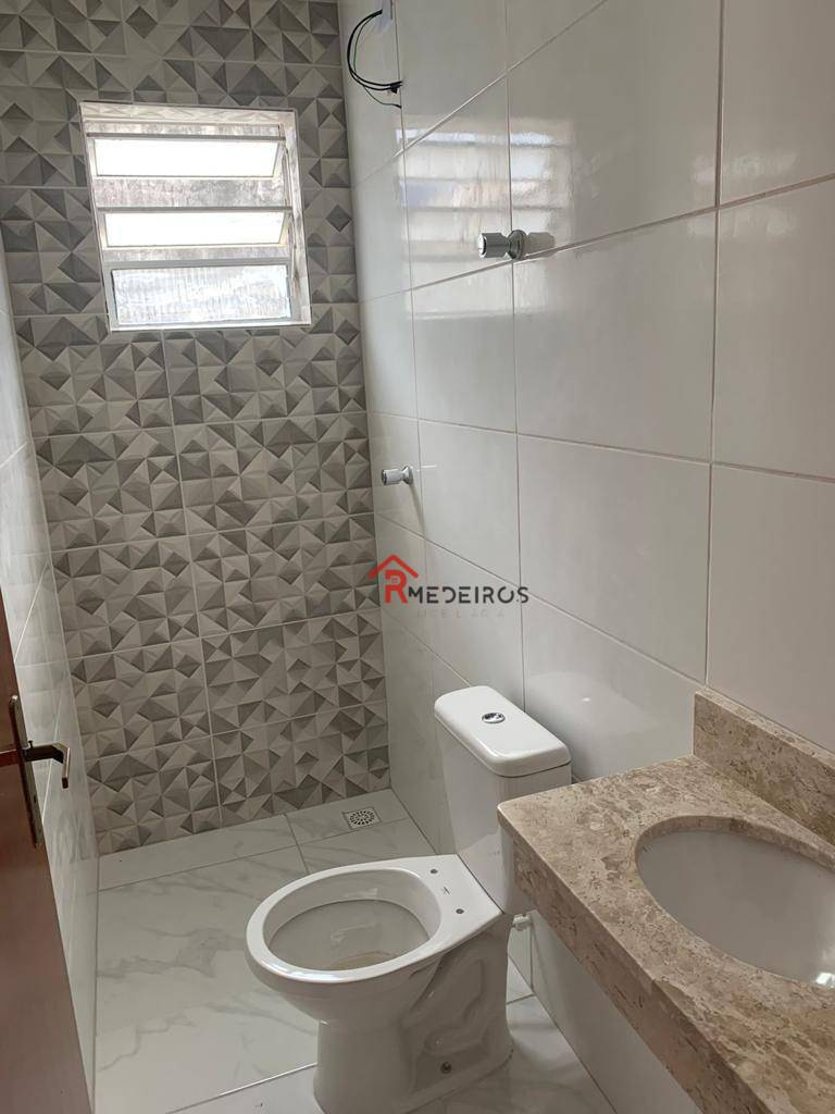 Casa à venda com 2 quartos, 60m² - Foto 10