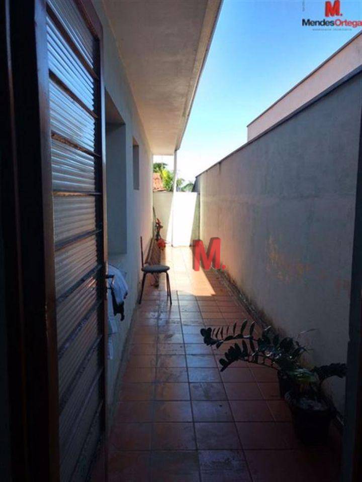 Casa à venda com 4 quartos, 205m² - Foto 20