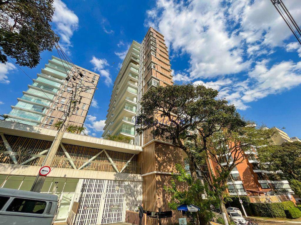 Apartamento à venda com 4 quartos, 227m² - Foto 4