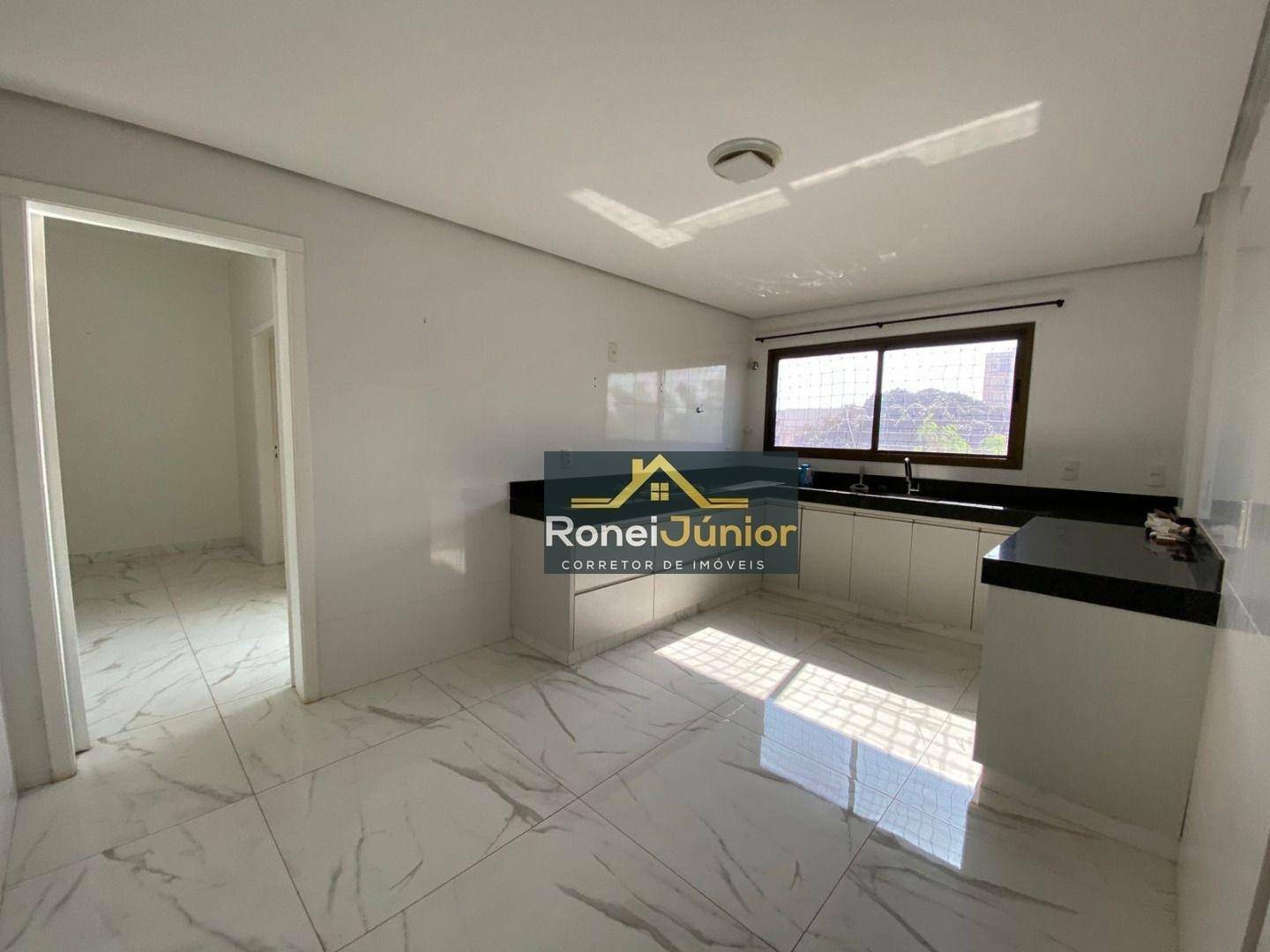 Apartamento à venda com 3 quartos, 170m² - Foto 5