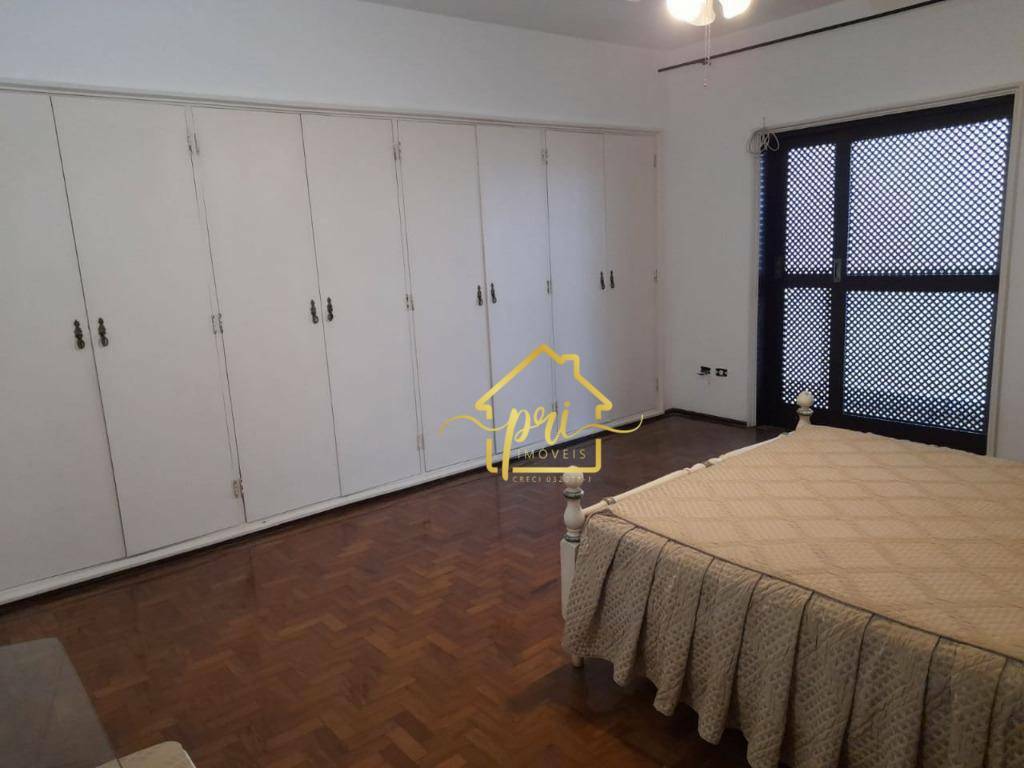 Apartamento à venda com 3 quartos, 200m² - Foto 11