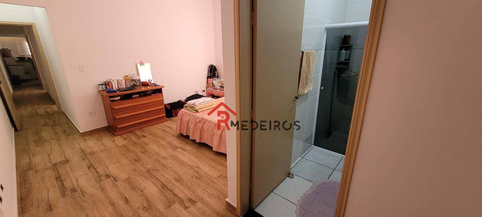 Casa à venda com 3 quartos, 140M2 - Foto 10