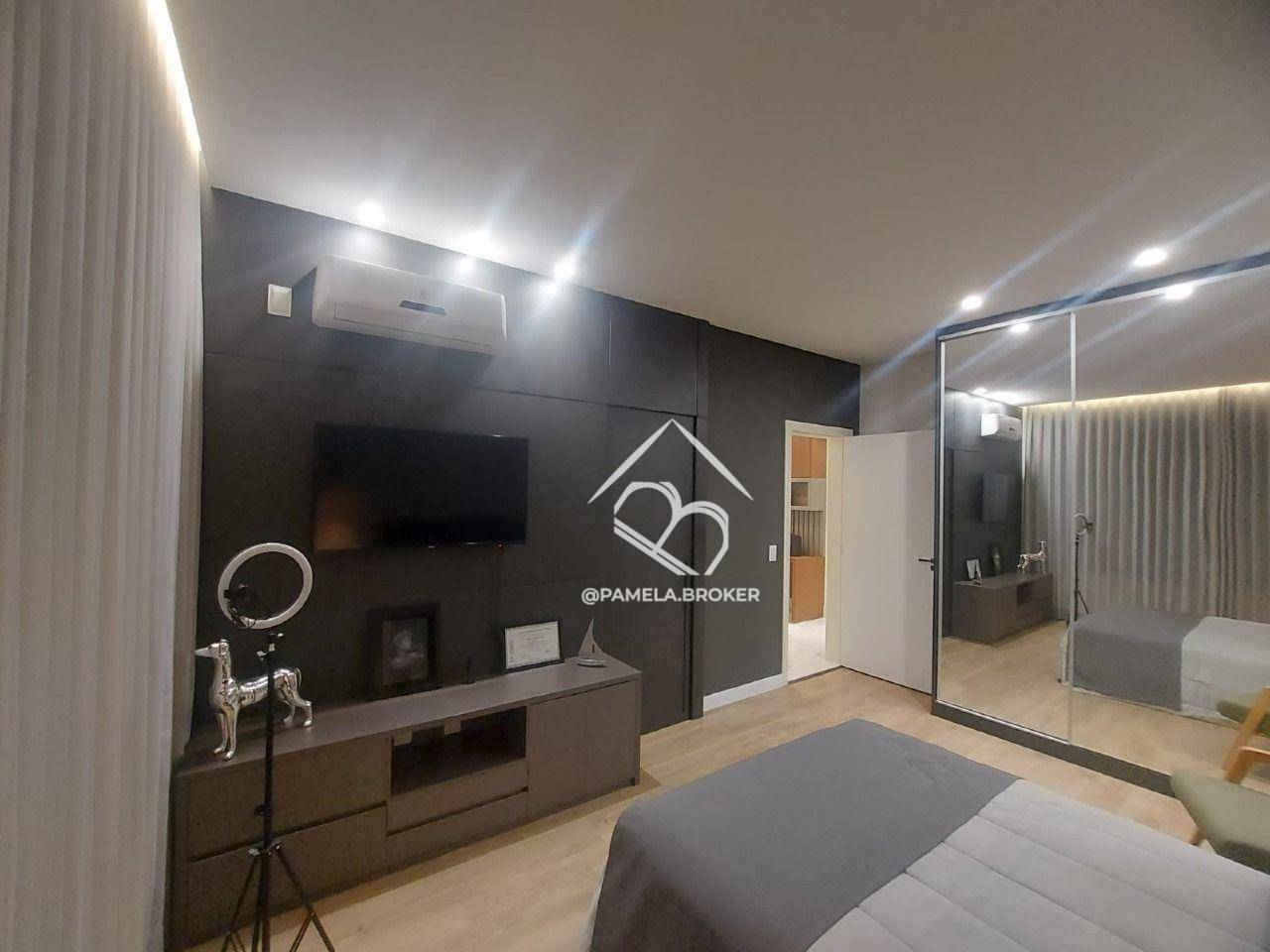 Casa de Condomínio à venda com 4 quartos, 530m² - Foto 14