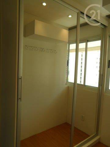 Apartamento à venda com 2 quartos, 76m² - Foto 10