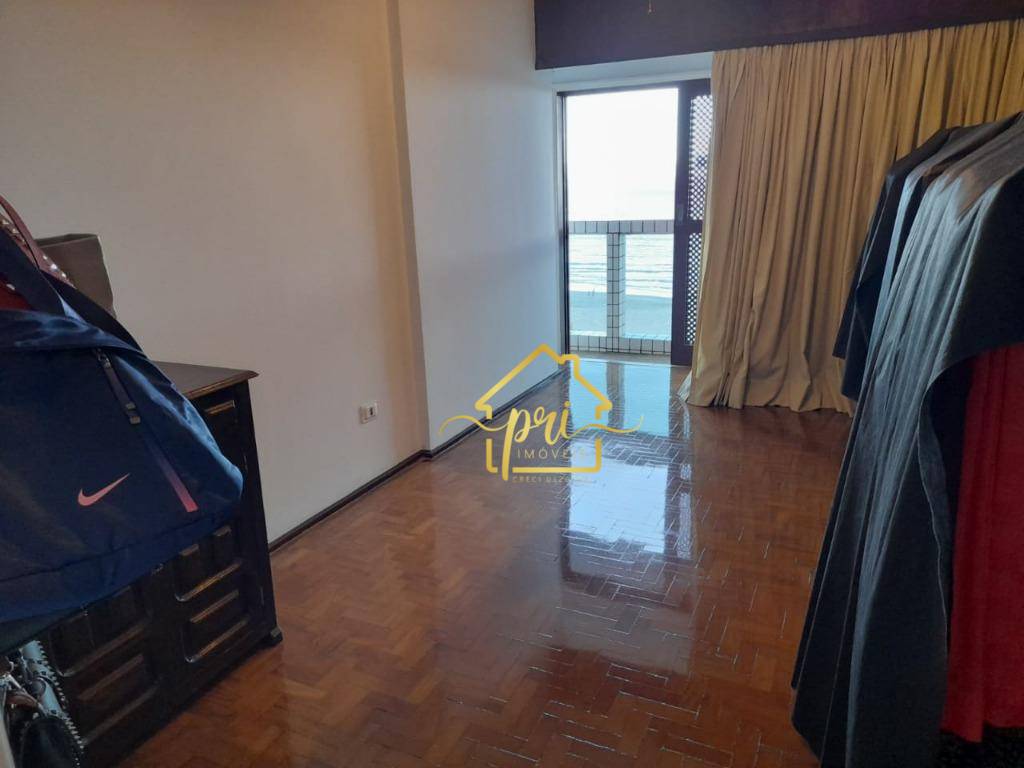 Apartamento à venda com 3 quartos, 200m² - Foto 19