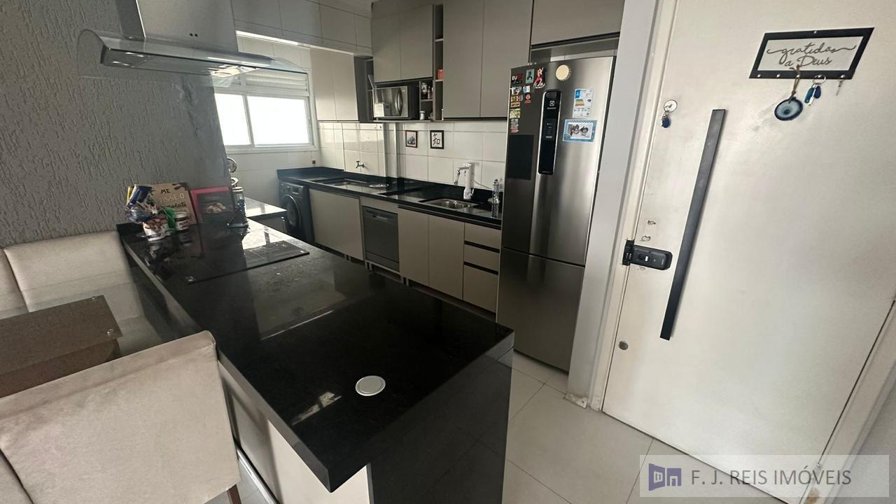 Apartamento à venda com 3 quartos, 77m² - Foto 15