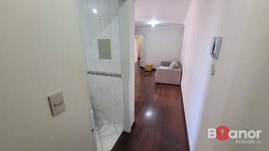 Apartamento à venda com 3 quartos, 82m² - Foto 3