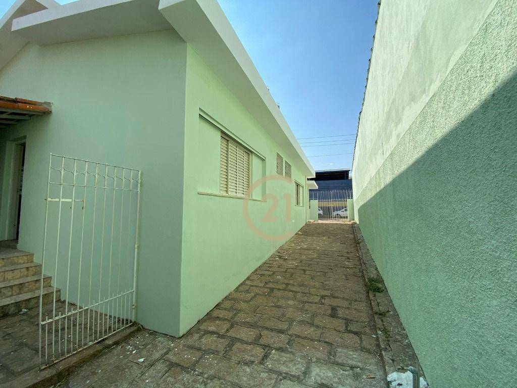 Casa para alugar com 3 quartos, 140m² - Foto 28