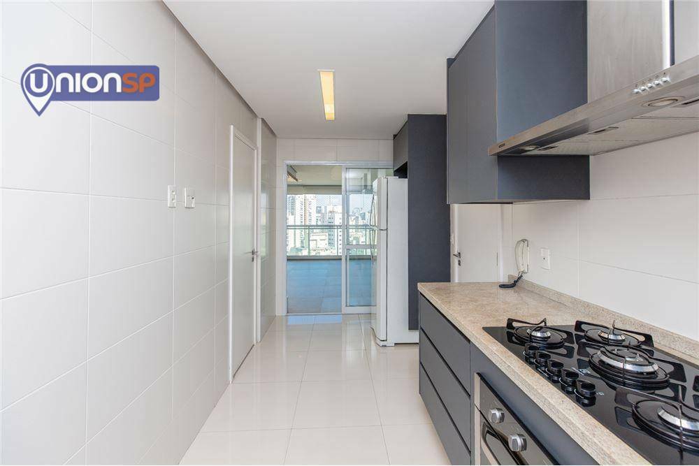 Apartamento à venda com 3 quartos, 157m² - Foto 18