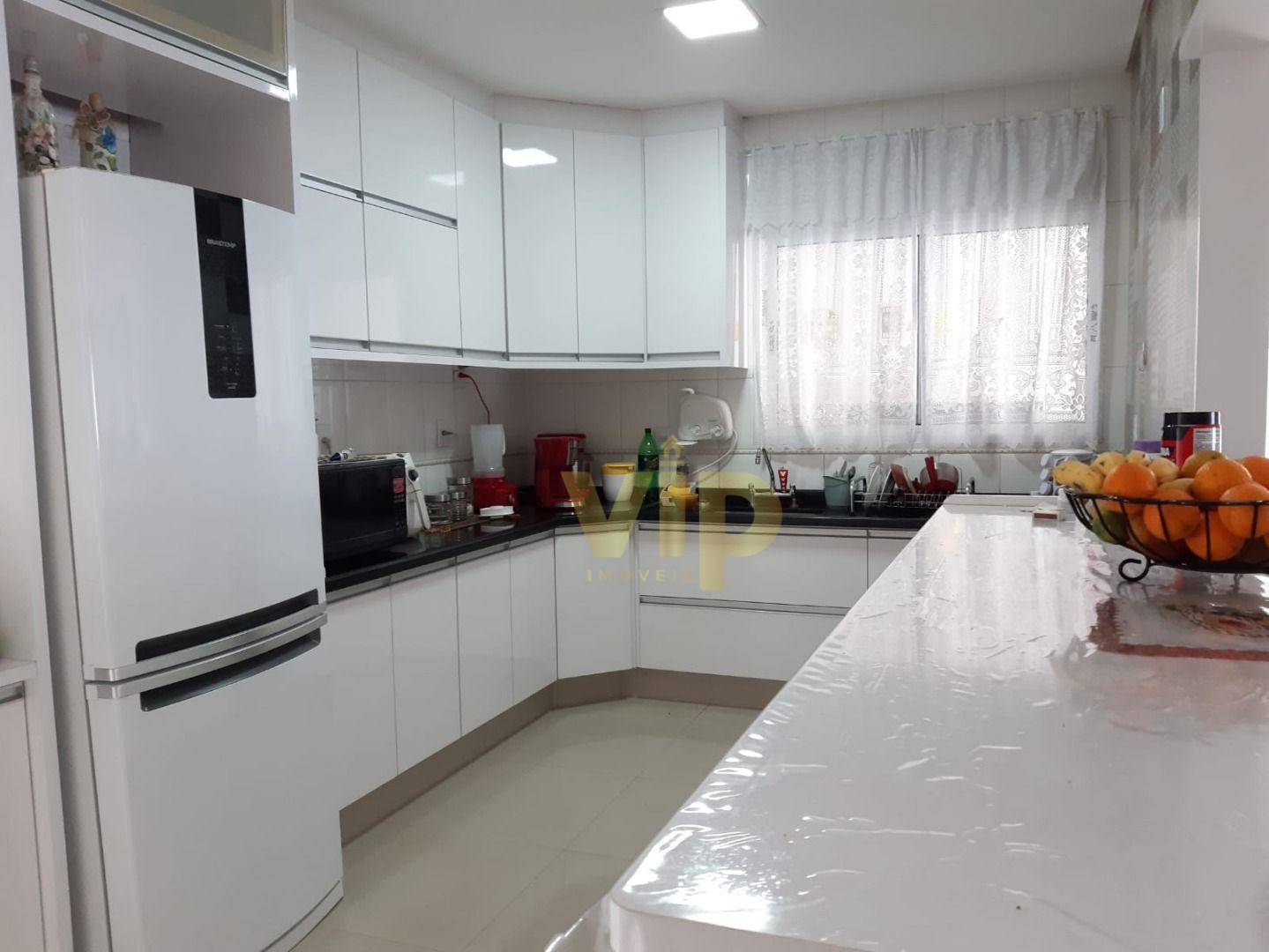 Casa à venda com 3 quartos, 286m² - Foto 18