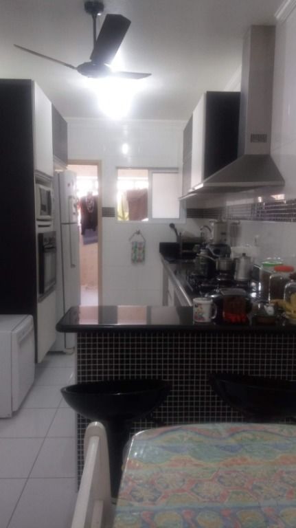 Apartamento à venda com 3 quartos, 106m² - Foto 10