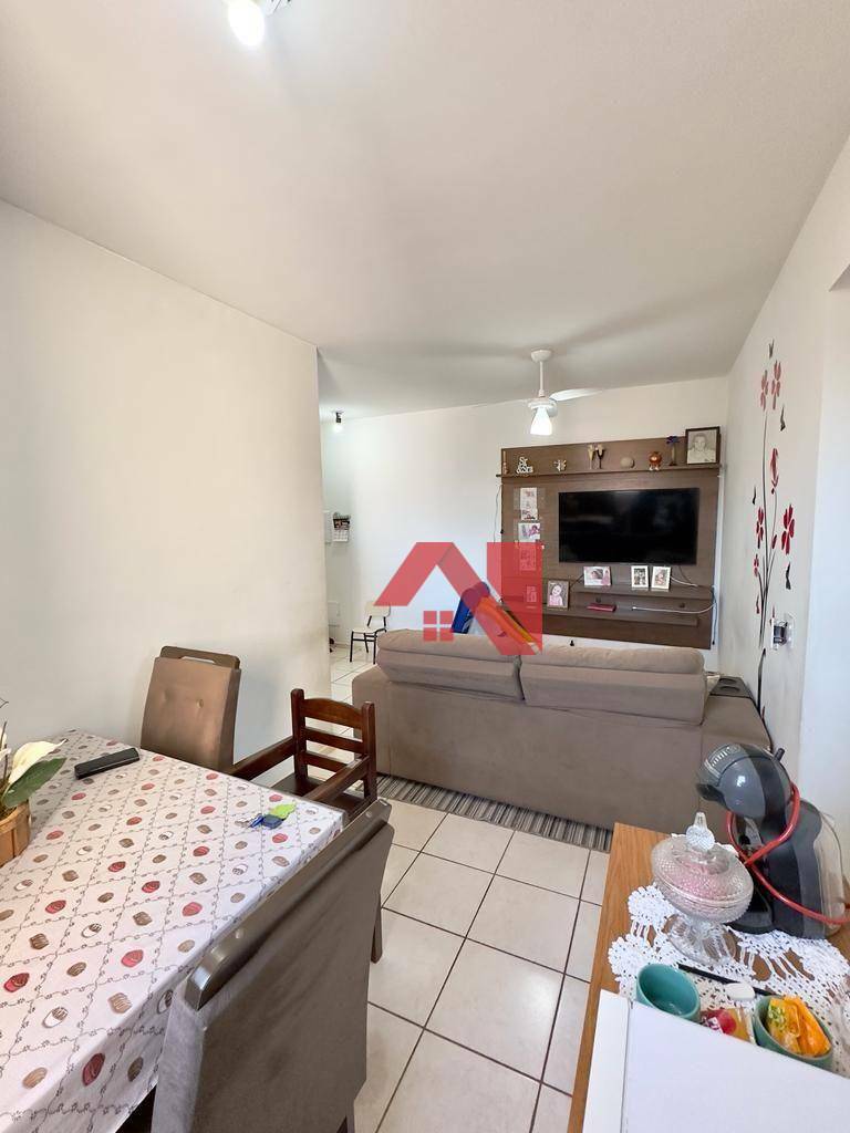 Apartamento à venda com 2 quartos, 51m² - Foto 2