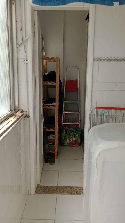 Apartamento à venda com 2 quartos, 65m² - Foto 27