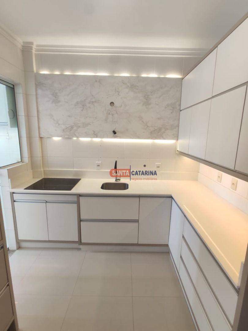 Apartamento à venda com 2 quartos, 102m² - Foto 7