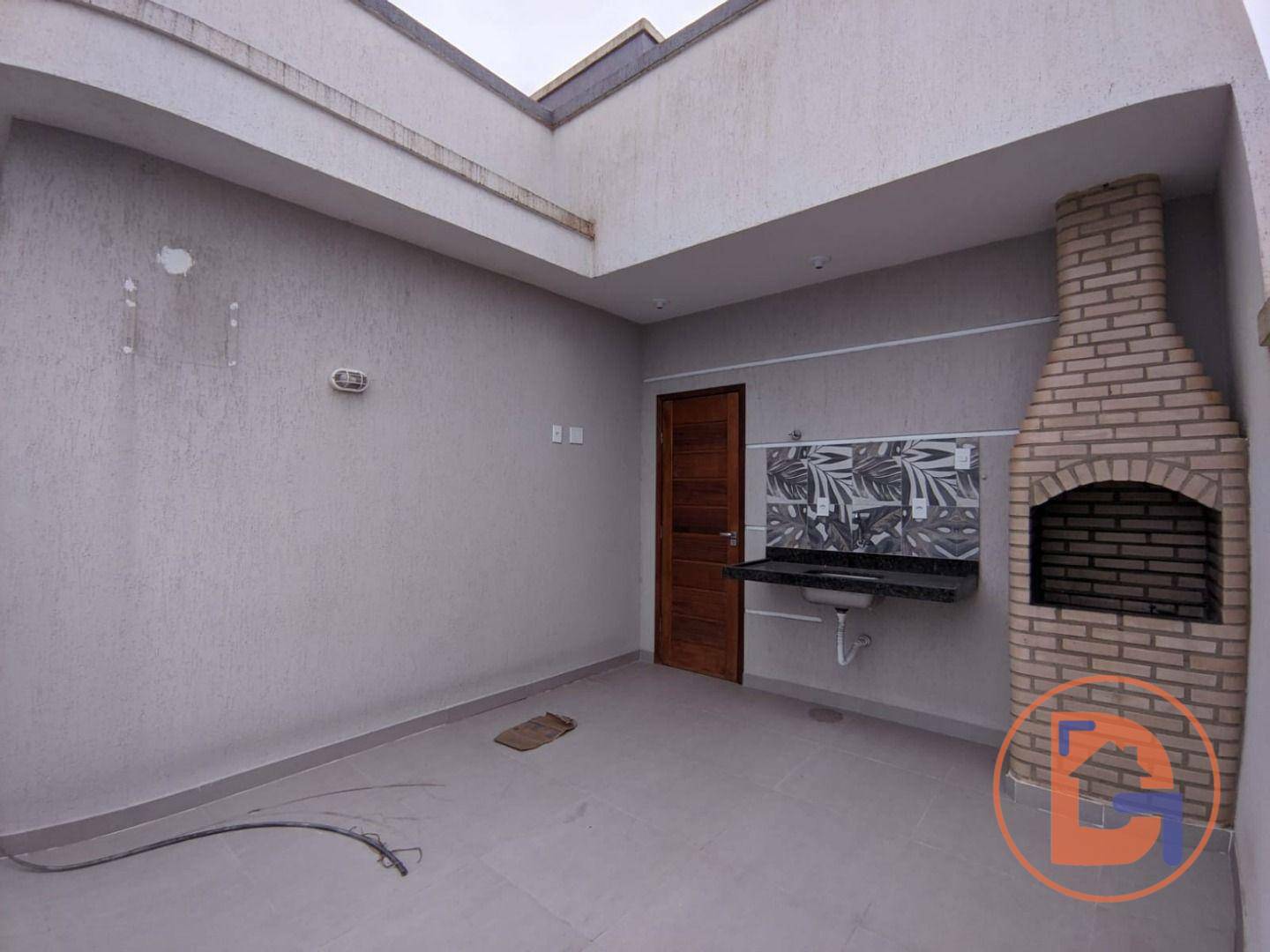 Casa à venda com 3 quartos, 98m² - Foto 3