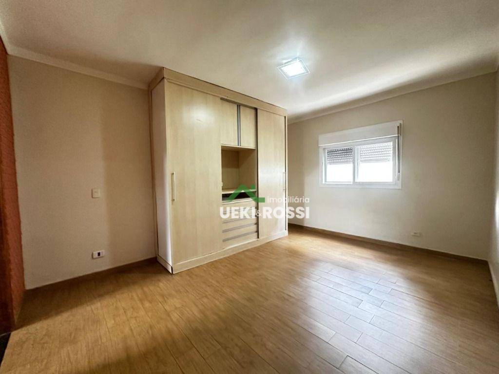 Casa à venda com 4 quartos, 241m² - Foto 21