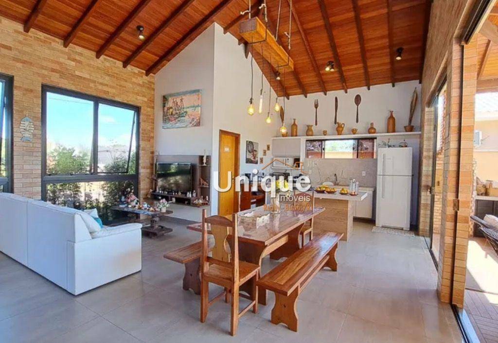 Casa de Condomínio à venda com 4 quartos, 160m² - Foto 6