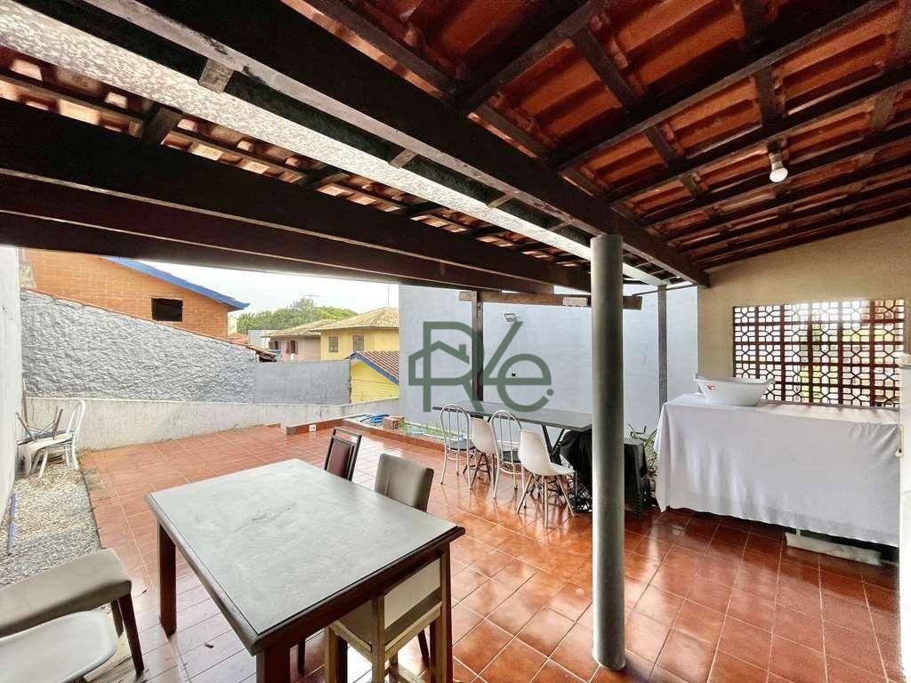 Casa de Condomínio à venda com 4 quartos, 350m² - Foto 44