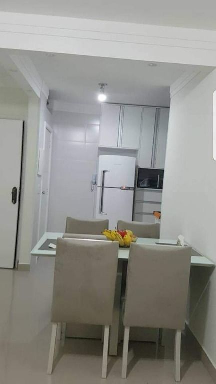 Apartamento à venda com 2 quartos, 80m² - Foto 3