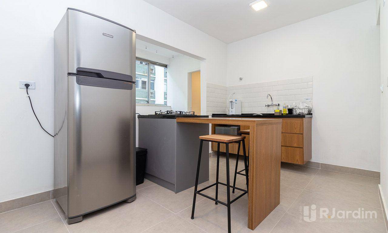 Apartamento para alugar com 4 quartos, 135m² - Foto 28