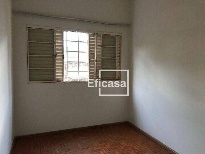 Casa à venda com 3 quartos, 195m² - Foto 11