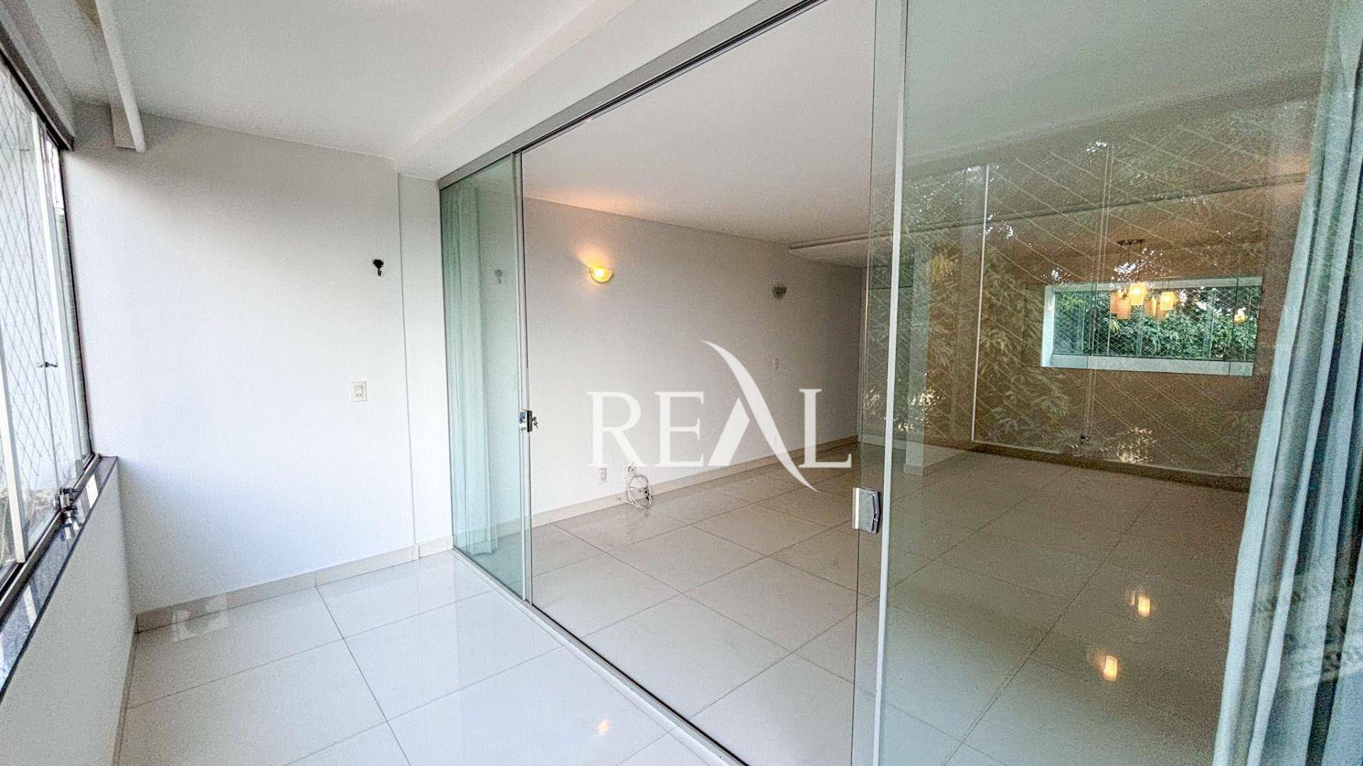 Apartamento para alugar com 3 quartos, 137m² - Foto 4