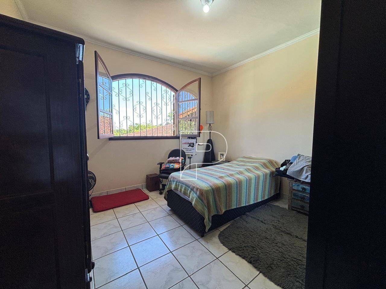 Casa de Condomínio à venda com 3 quartos, 245m² - Foto 11