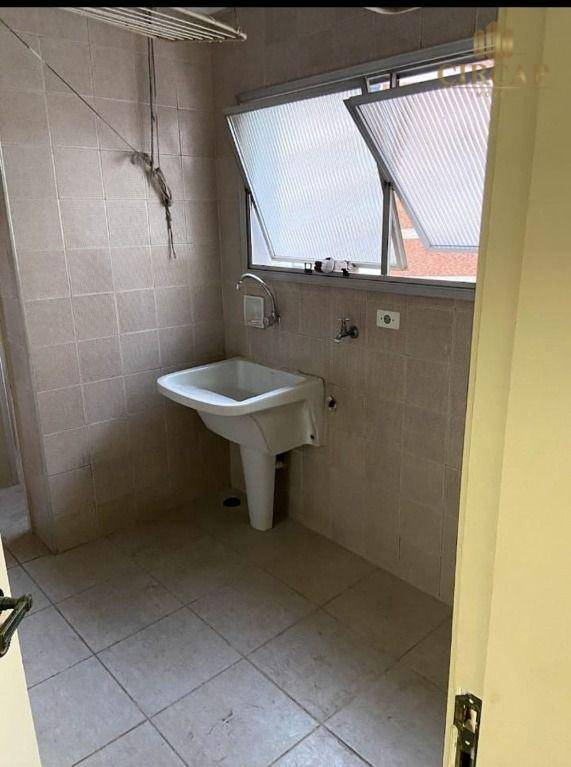 Apartamento à venda com 3 quartos, 240m² - Foto 4