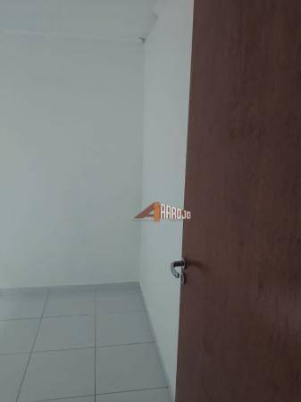 Apartamento à venda com 3 quartos, 65m² - Foto 4