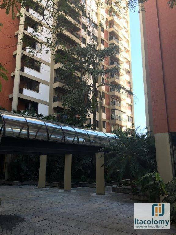 Apartamento à venda com 3 quartos, 162m² - Foto 16