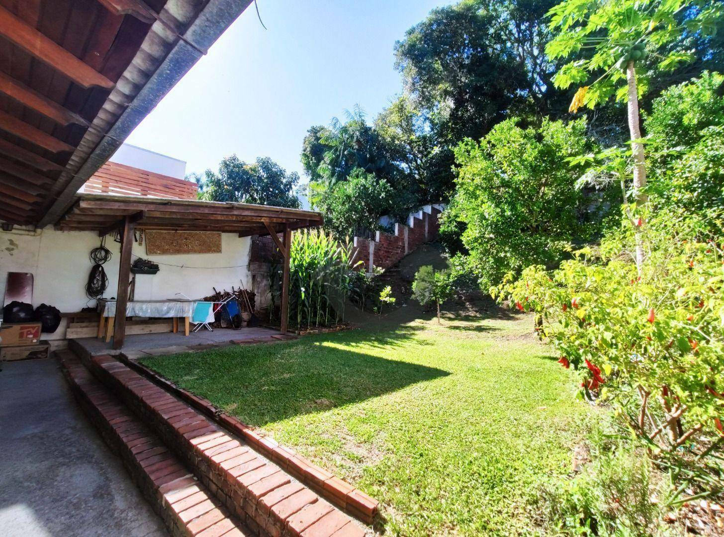 Casa à venda com 3 quartos, 88m² - Foto 14