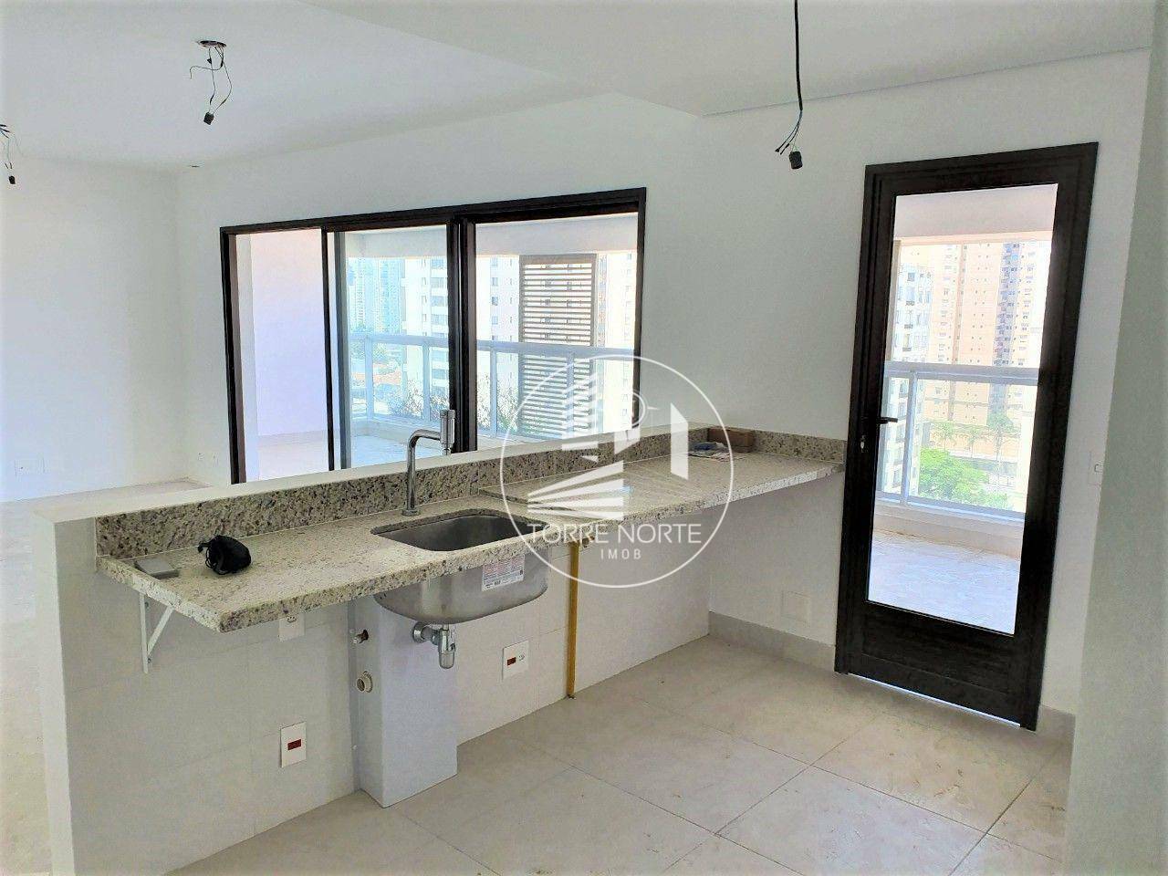 Apartamento à venda com 3 quartos, 137m² - Foto 23