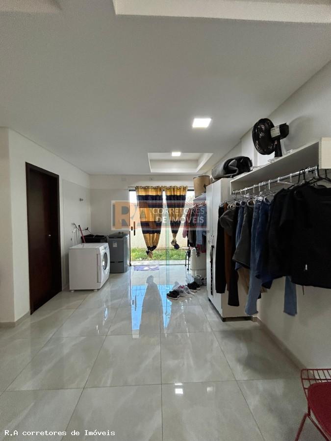 Sobrado à venda com 2 quartos, 140m² - Foto 17