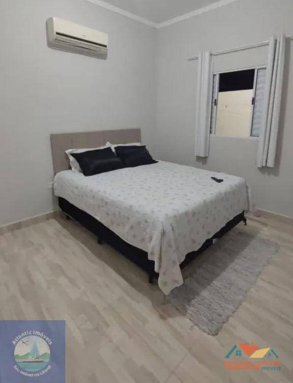 Casa à venda com 2 quartos, 70m² - Foto 11