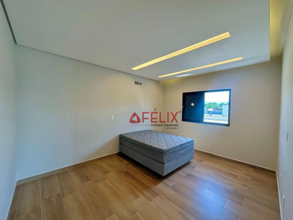 Sobrado à venda com 4 quartos, 410m² - Foto 43