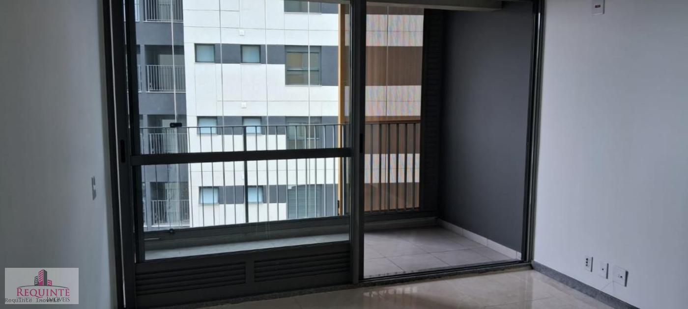 Apartamento para alugar com 2 quartos, 65m² - Foto 22