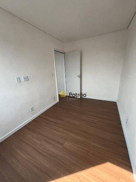 Apartamento à venda com 2 quartos, 41m² - Foto 3