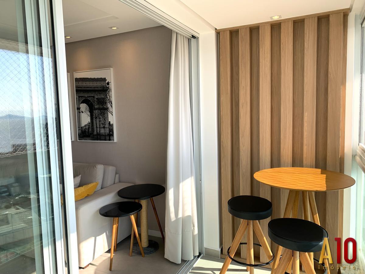 Apartamento à venda com 2 quartos, 83m² - Foto 17