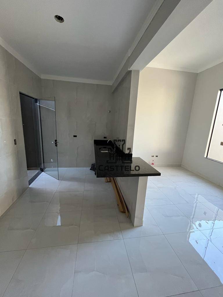 Casa à venda com 3 quartos, 84m² - Foto 3