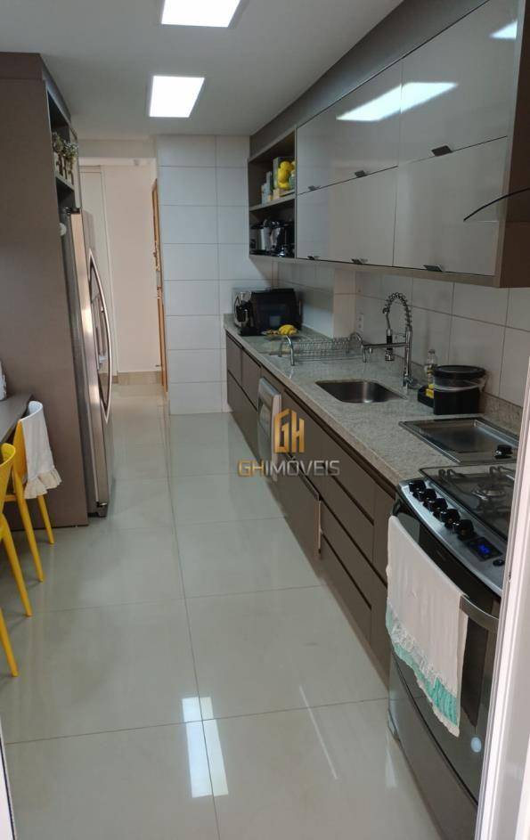 Apartamento à venda com 3 quartos, 165m² - Foto 9