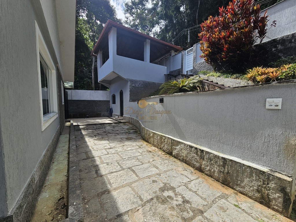 Casa à venda com 3 quartos, 160m² - Foto 27
