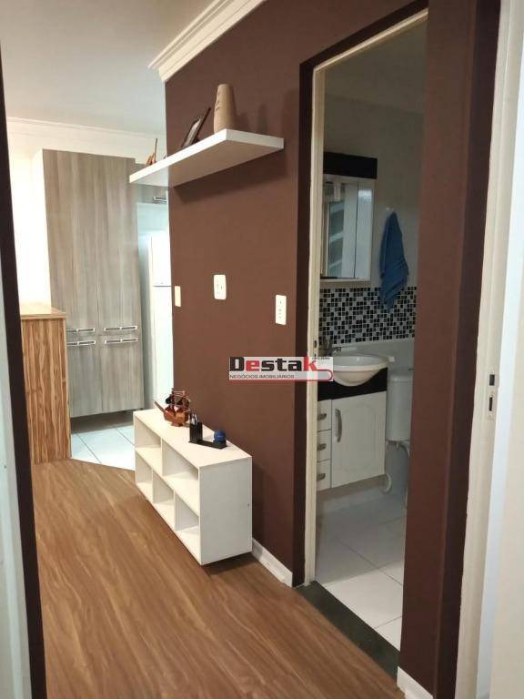 Apartamento à venda com 2 quartos, 47m² - Foto 4