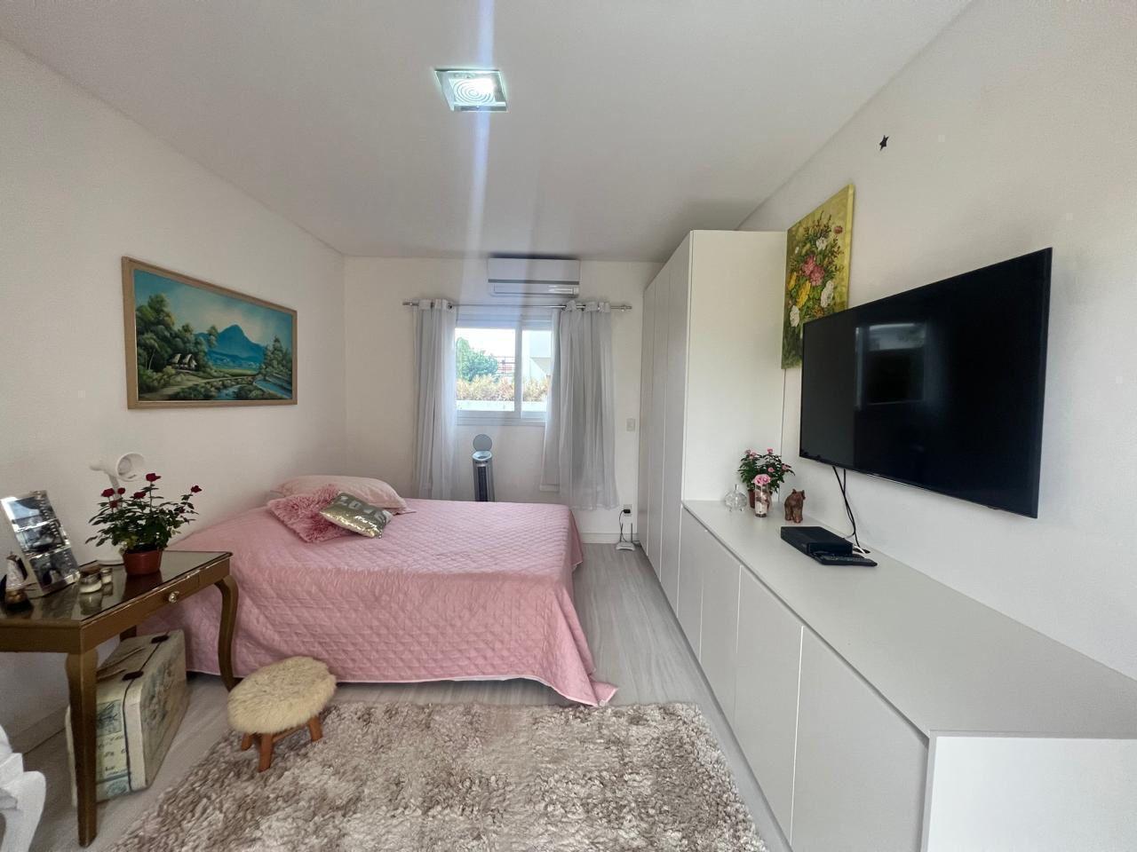 Casa de Condomínio para alugar com 3 quartos, 357m² - Foto 20