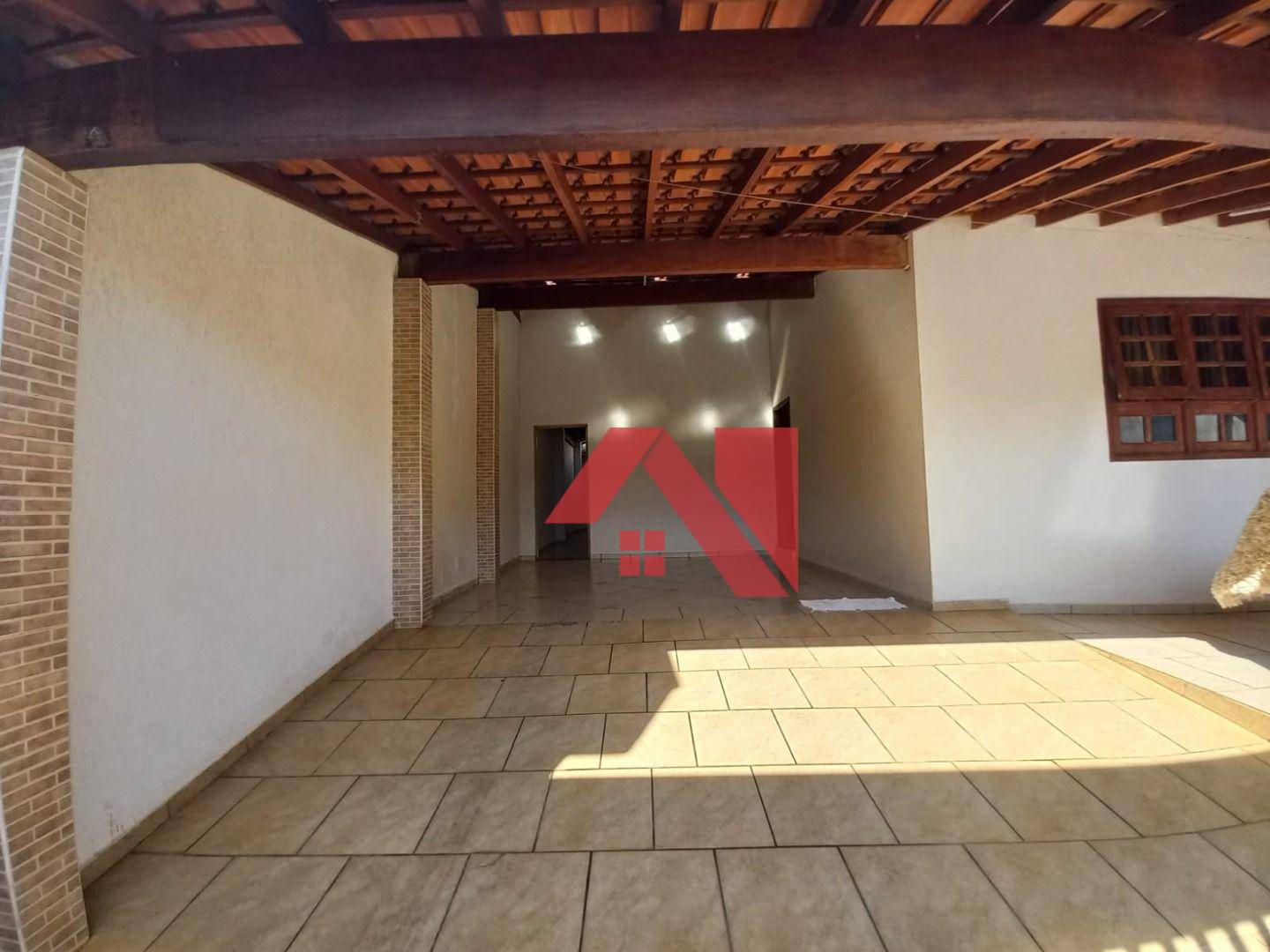 Casa à venda com 3 quartos, 160m² - Foto 2