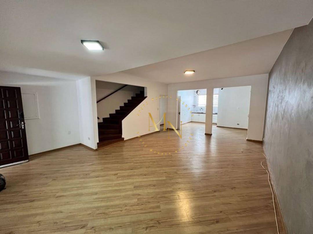 Sobrado à venda com 3 quartos, 126m² - Foto 1