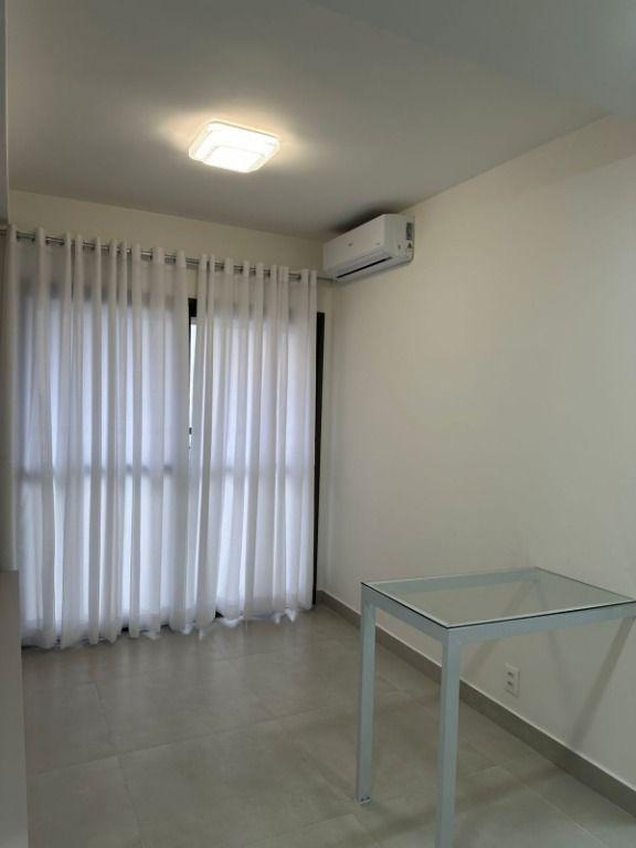 Apartamento para alugar com 2 quartos, 43m² - Foto 13