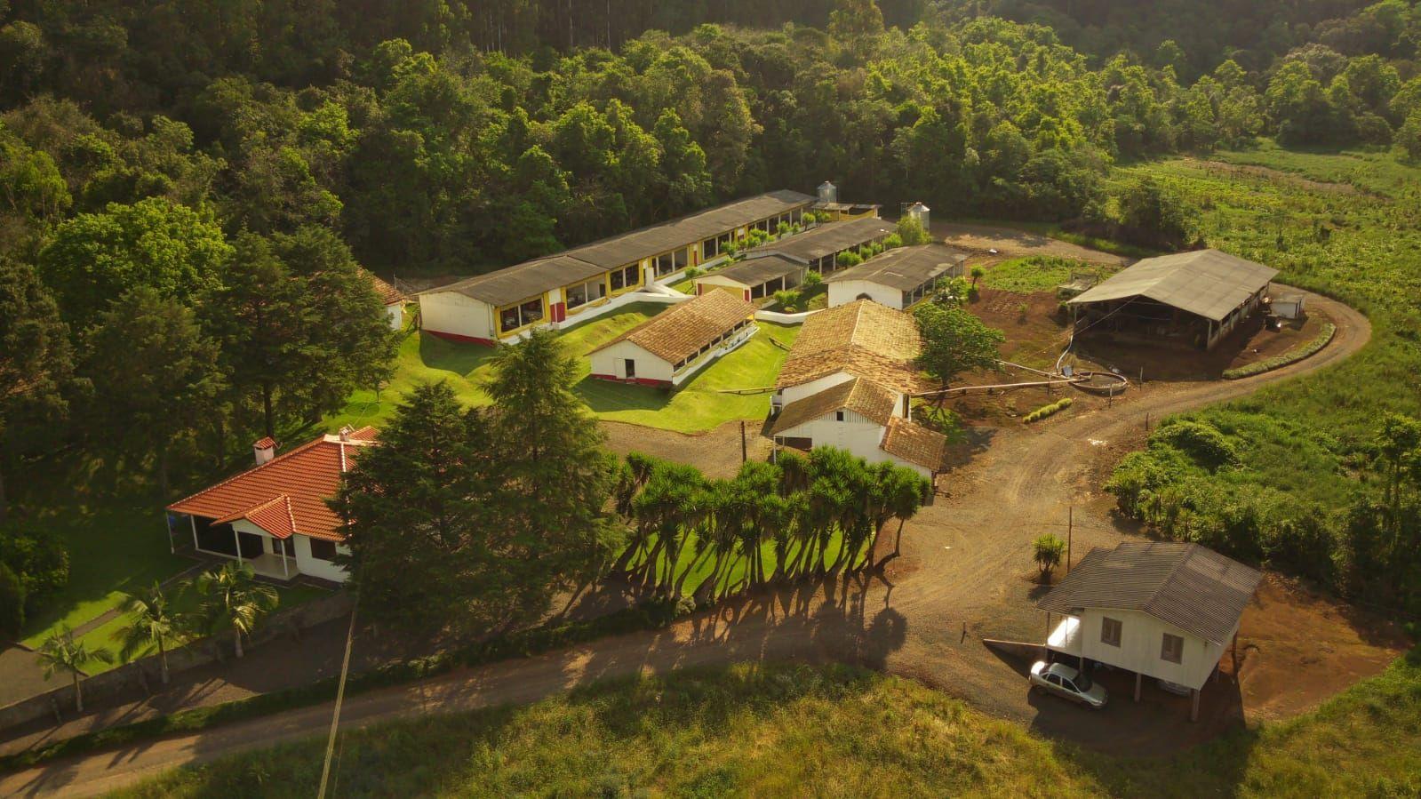 Fazenda à venda, 172000m² - Foto 1