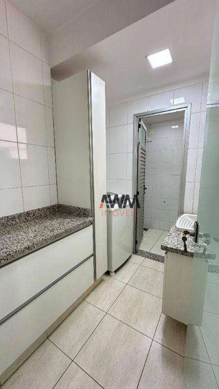 Apartamento para alugar com 3 quartos, 120m² - Foto 18