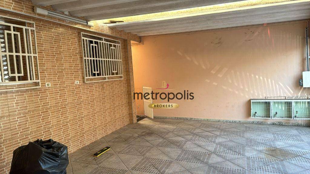 Casa à venda com 4 quartos, 180m² - Foto 2