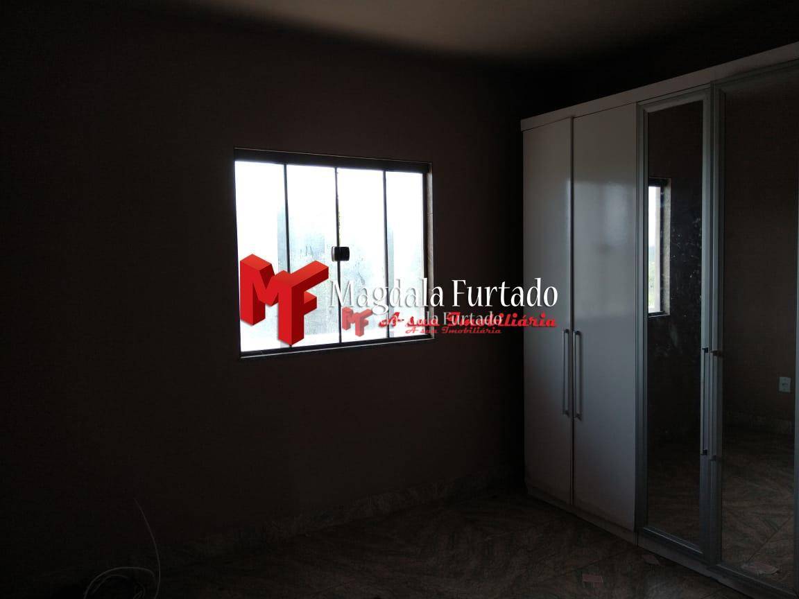 Casa à venda com 6 quartos, 136m² - Foto 7